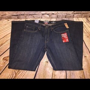 NWT Denizen from Levi’s Relaxed fit 32x30 Jeans